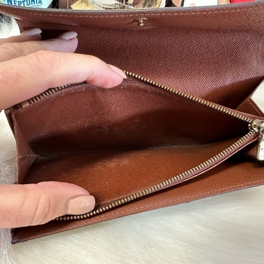 LOUIS VUITTON MONOGRAM PORTEFEIULLE SARAH LONG BIFOLD WALLET - Picture 6 of 13